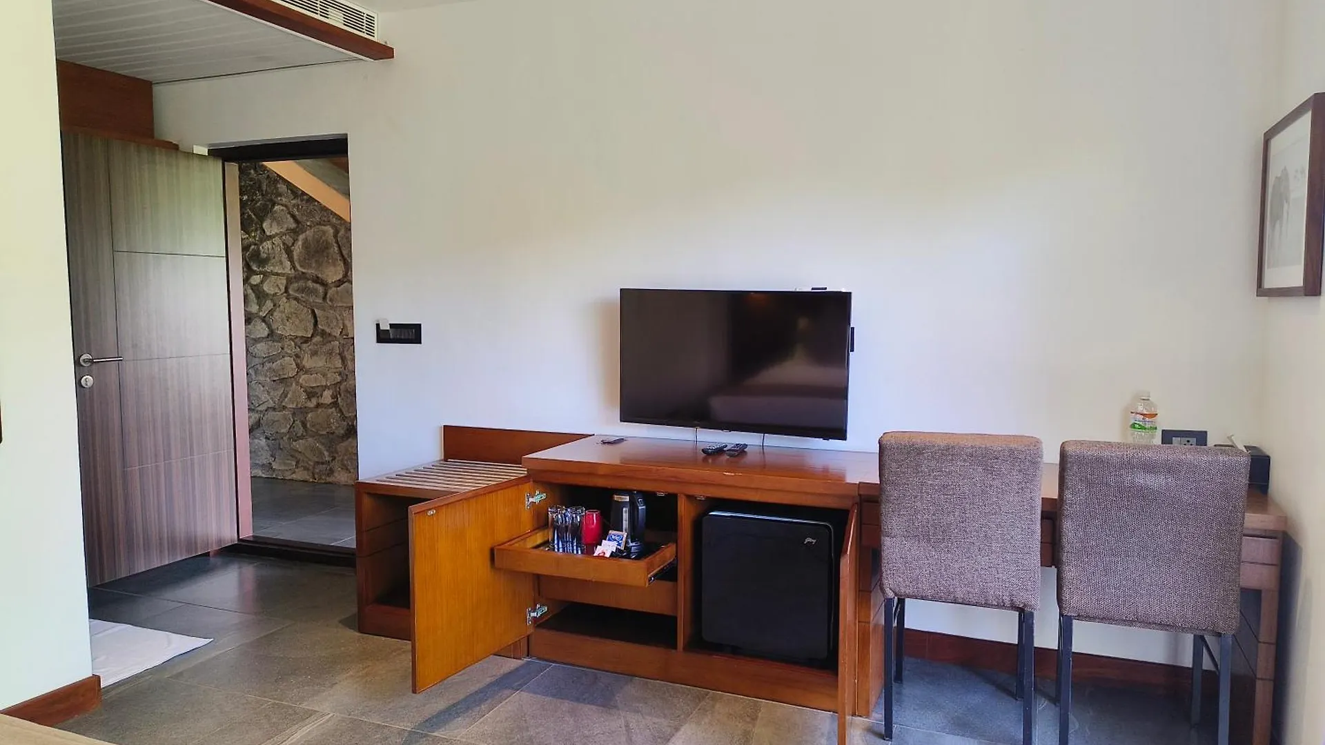 Resort The Violet Thekkady Hotel